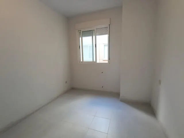 Piso luminoso y amplio en la Cañada — 19