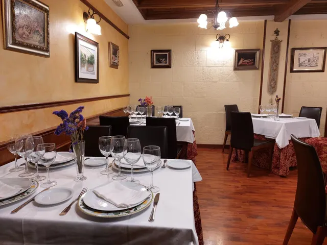 VENTA DE VIVIENDA + LOCAL - RESTAURANTE EN CENTRO HISTÓRICO — 25