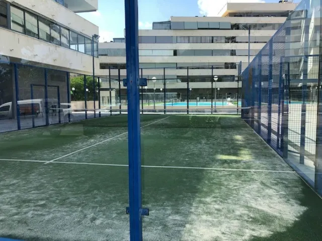 PISO EN URBANIZACION, CON PISCINA , PADEL, — 12