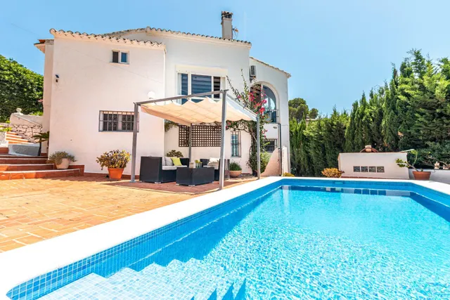 Chalet independiente con piscina privada y espectaculares vi - foto 3