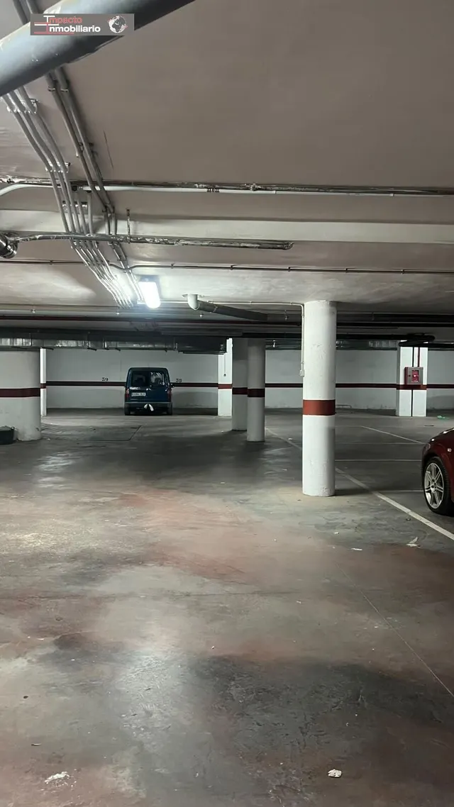 PLAZA DE PARKING, VERA — 16