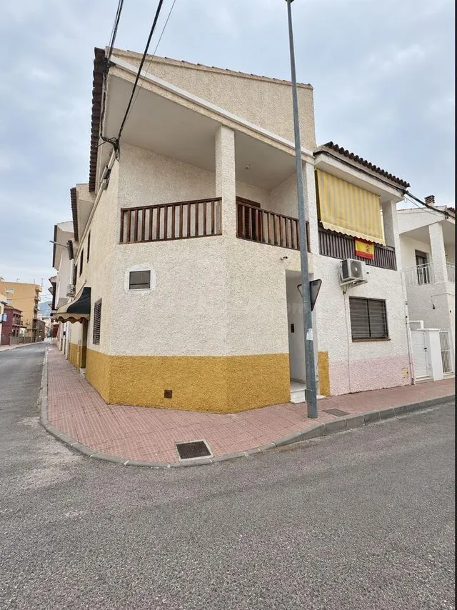Dúplex independiente para reforma integral en La Carrasca –  - foto 3