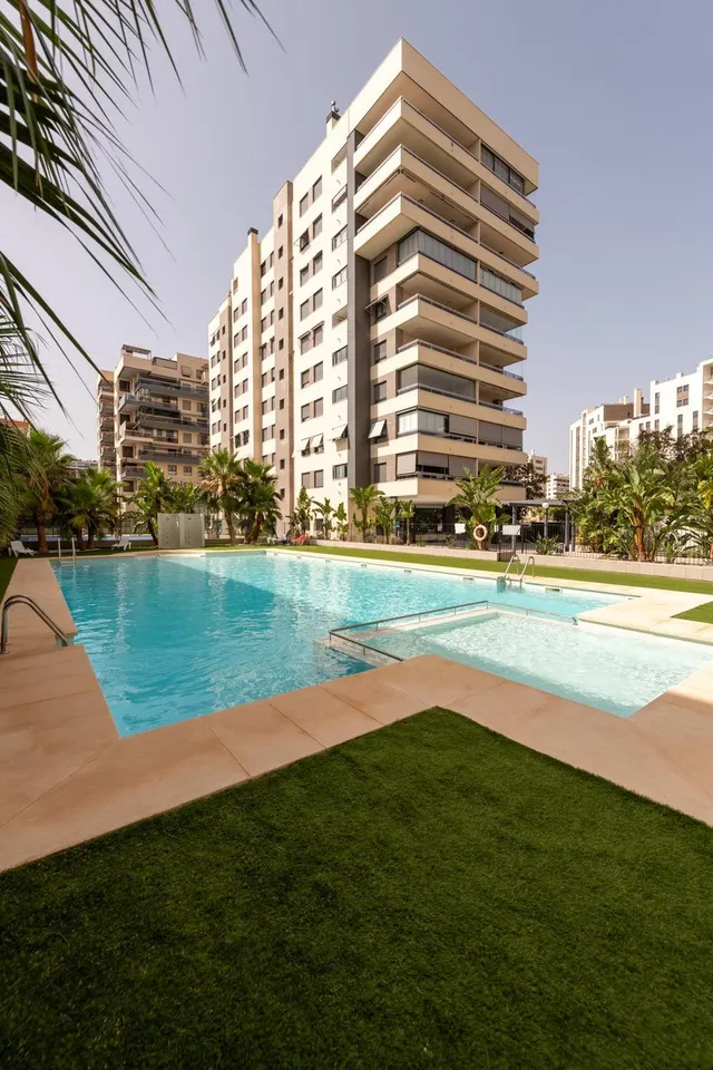 Elegancia contemporánea y vistas al mar en el corazón del PA - foto 2