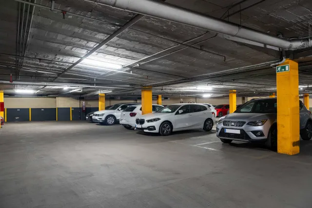 Parking 10m² en alquiler - Eixample — 14