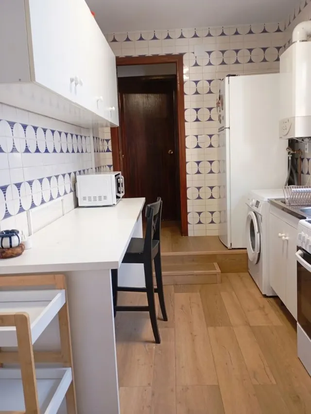 Piso reformado de 100 m2 con patio privado en Calle Barrio Nuevo — 7