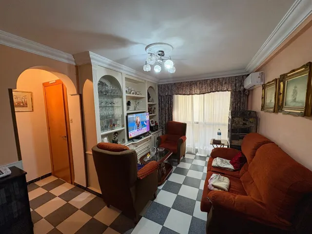 Planta baja 3 habitaciones 67m² en venta - Girón - Las Delic - foto 2