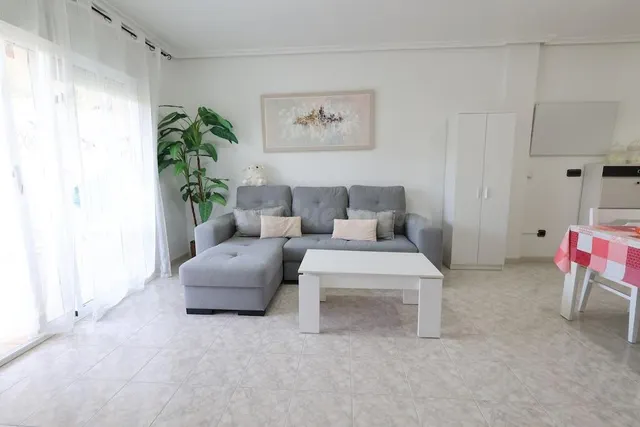 Apartamento a 5 minutos andando de La Zenia Boulevard — 4