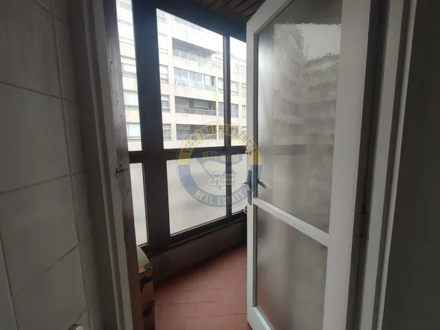 Exclusiva vivienda de gran amplitud en pleno centro de Vigo, entorno Pizarro — 27