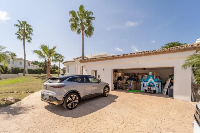 LUMINOSO CHALET EN ESTEPONA — 7