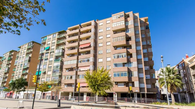 Piso con 2 terrazas y 3 dormitorios junto a la Aljafería, Zaragoza — 34