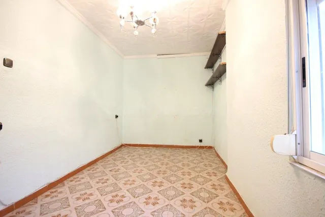 Casa en el Centro de Petrer Para Reformar. — 4