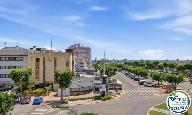 POBLAT TÍPIC Acogedor apartamento en pleno centro de Empuria - foto 3