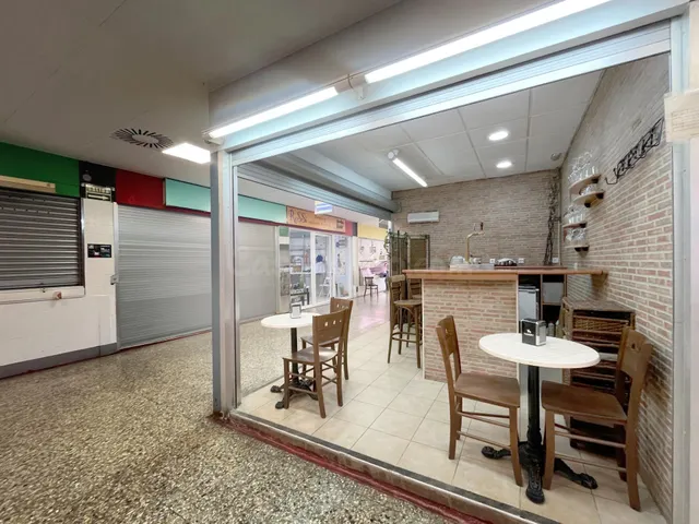 SE VENDE BAR EQUIPADO EN PERFECTO ESTADO EN EL CENTRO COMERC - foto 5