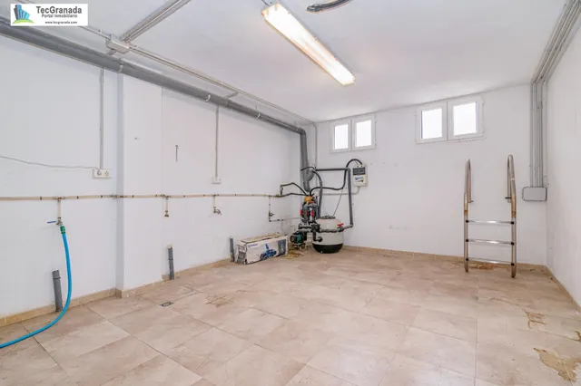 Chalet en venta en la mejor zona de ATARFE — 50