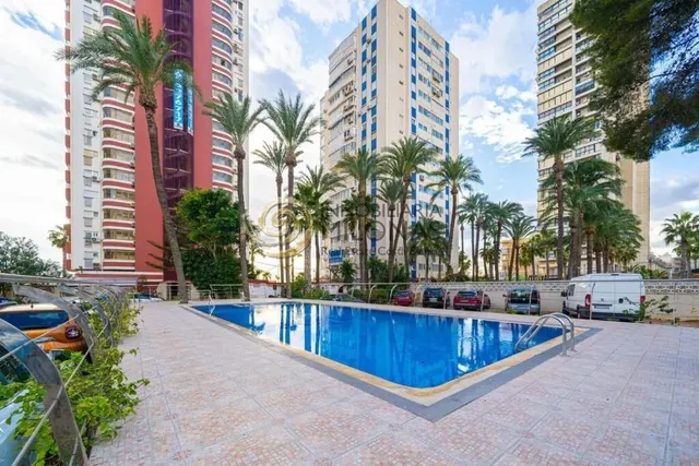 Exclusivo estudio totalmente reformado en primera línea de playa levante – Benidorm — 20