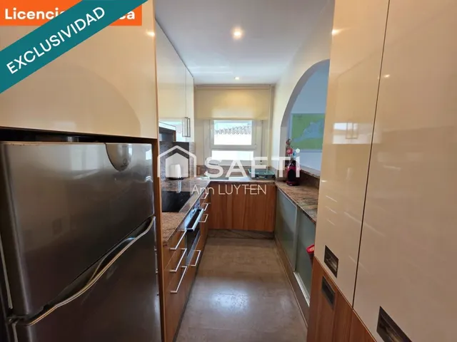 Apartamento con amarre privado y licencia turística Roses — 22