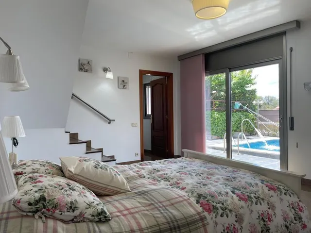 Preciosa casa en venta con piscina en Can Villalba — 49