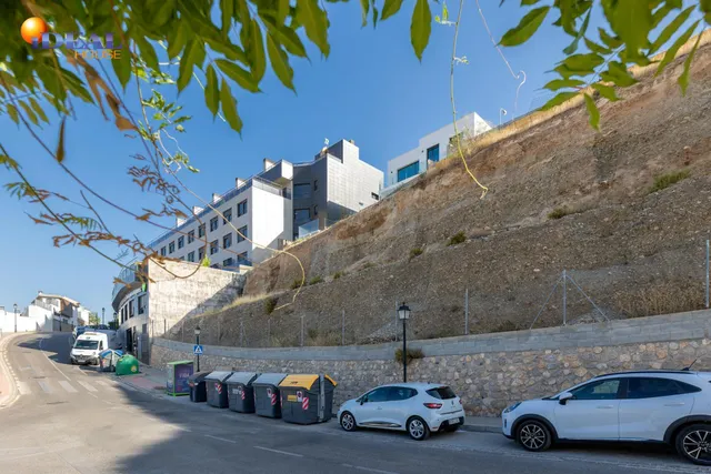 Solar con proyecto en una de las mejores zonas de Granada — 8