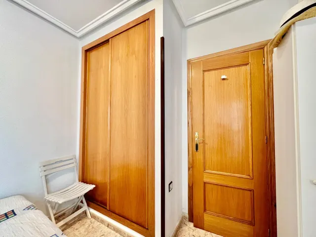 IMPECABLE VIVIENDA DE 2 habitaciones + PARKING EN PLENA AVENIDA DE LAS HABANERAS, A TAN SOLO 450m DE LA PLAYA — 41