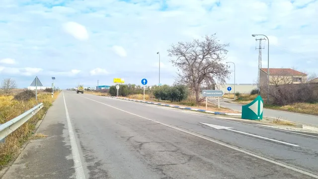 Terreno en venta en Zuera. — 2