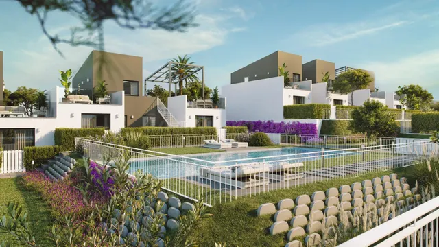 Chalet adosado de obra nueva en Urbanización Villas Altaona