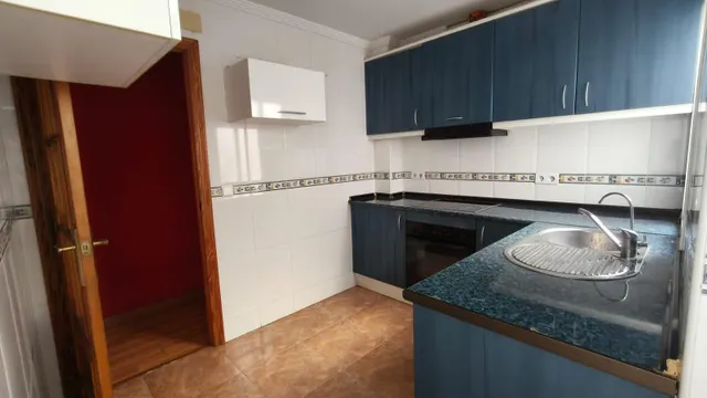 Vivienda con balcón en Alicante a metros del Hospital General Dr. Balmis — 7