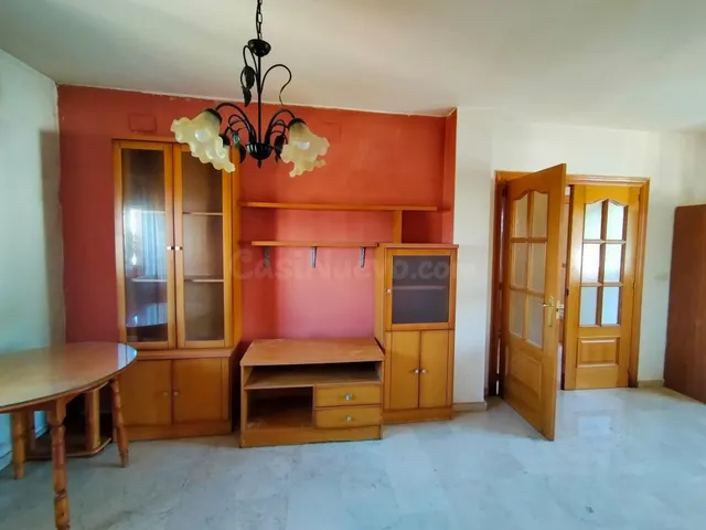 Amplio Chalet en Híjar, Las Gabias - ¡Tu hogar ideal! ✨ — 2