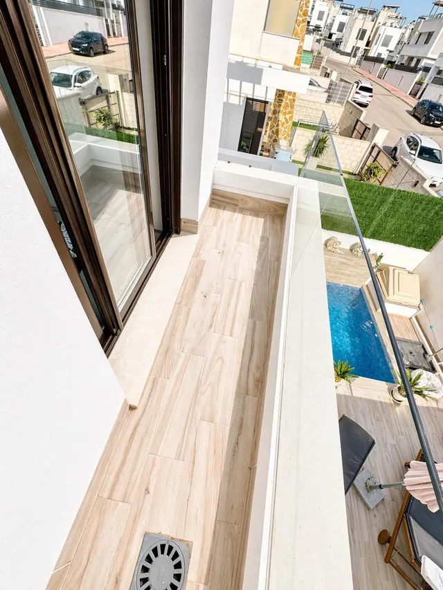 Adosado contemporáneo  PAU-26 con piscina privada y solárium — 30