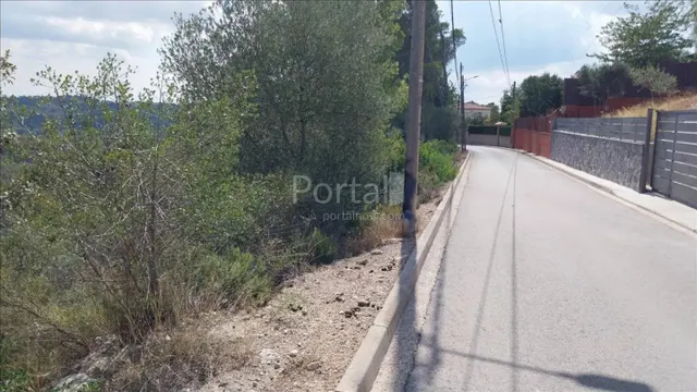 SE VENDE TERRENO URBANO EN VILADECAVALLS — 4
