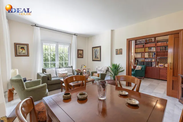 Chalet pareado con piscina, jardín y bonitas vistas a Granada en La Zubia — 19