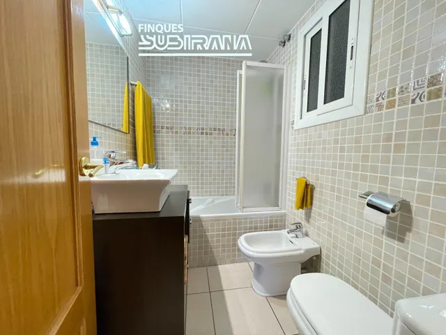 Lluminós pis de 3 habitacions a la zona de la Masuca, a Igualada. — 41