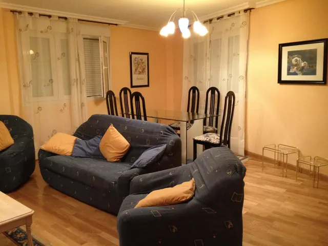 SE VENDE AMPLIO PISO, 138 M2, SEMINUEVO, TRASTERO, ASCENSOR, GARAJE. PARA ENTRAR A VIVIR — 11