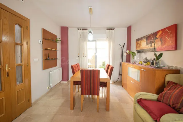 GRAN CASA FAMILIAR 4 DORMITORIOS - foto 5