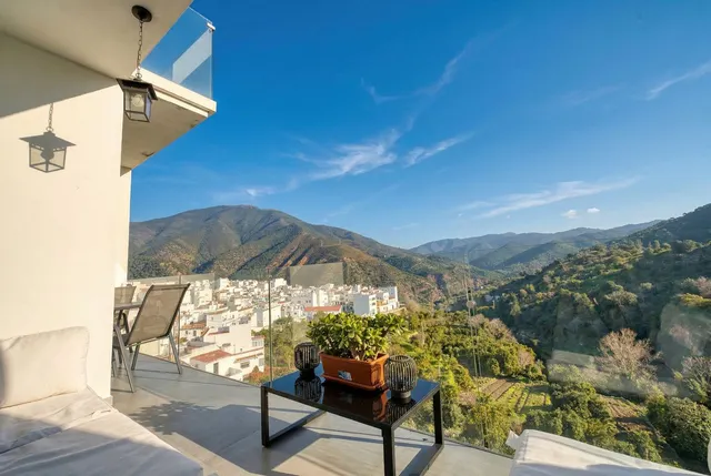 Chalet 4 habitaciones 339m² en venta - Istan pueblo — 43