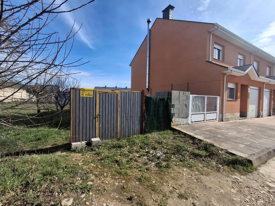 VENTA: Terreno en Cubillos del Sil
