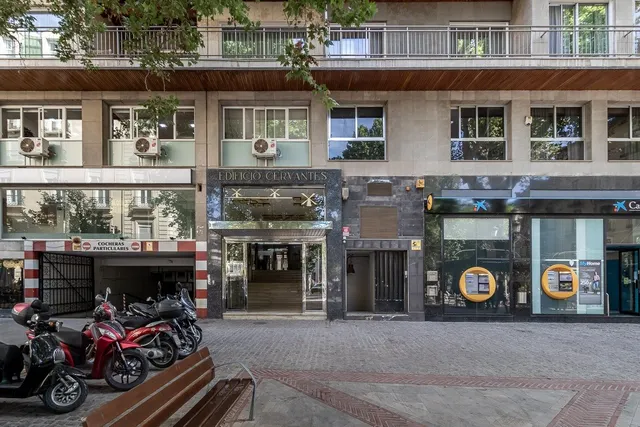 Ganivet, Plaza del Campillo — 34