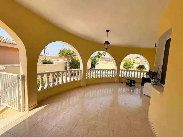 Casa 3 habitaciones 1m² en venta - Centro — 12