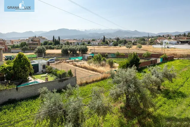 Amplio Chalet con piscina, pista deportiva y vistas en Ogíjares. — 31