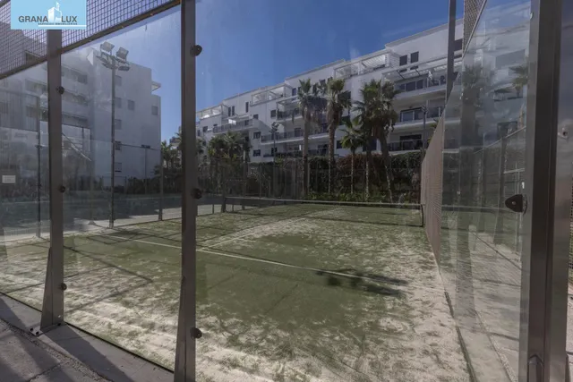 Piso con gran terraza y vistas al Campo de Golf — 48