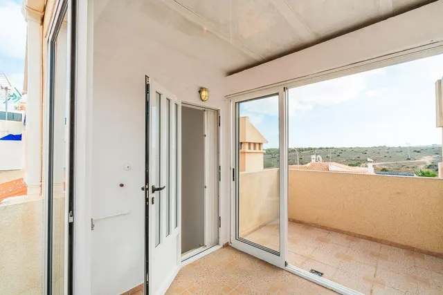 Adosado con solárium privado en El Chaparral — 25