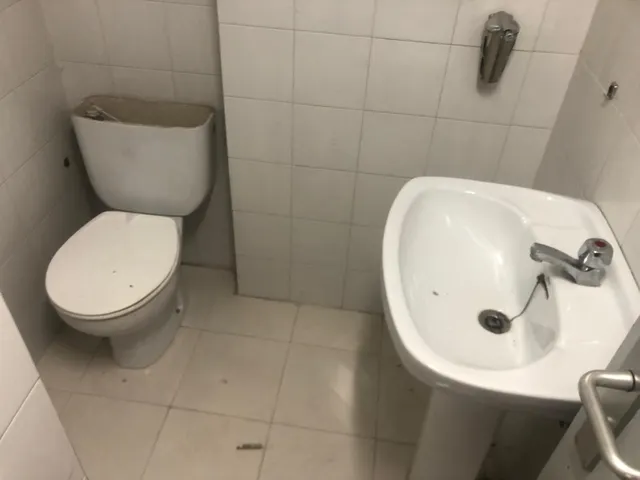 LOCAL COMERCIAL DE 180m2 AL CENTRE DE TORTOSA — 13