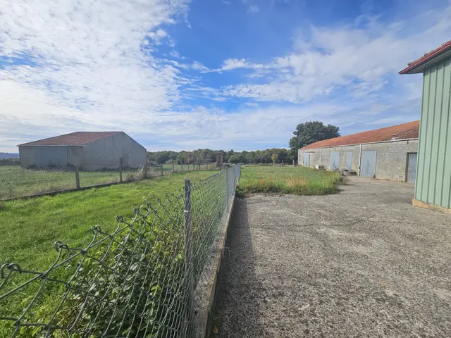 En exclusiva!!!!se vende casa  para entrar  a vivir con 12000 m2 de terreno en codosedo — 32
