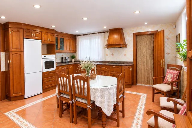 VENDE EN EXCLUSIVA CHALET INDEPENDIENTE EN COÍN — 13