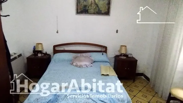¡GRAN OPORTUNIDAD! ECONÓMICA Y AMPLIA CASA CON GARAJE — 18