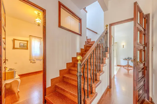 Casa con encanto en tafira, amplia parcela y construcciones auxiliares — 46