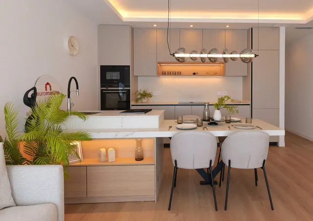 Apartamento 1 Dorm. de Lujo en Primerisima Linea con Vistas Piscina Parking y Gimnasio — 4