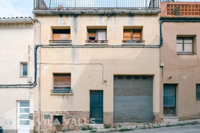 Casa para reformar con 226 m2, con espectaculares vistas en 