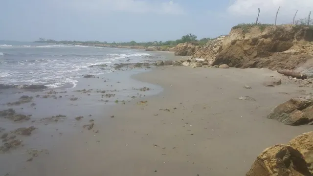 Venta de terreno con playas en sector de Punta Canoa — 12
