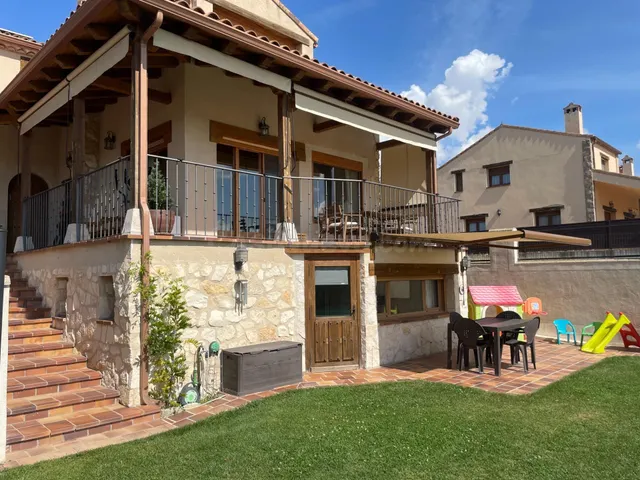 Se vende precioso chalet individual en El Sotillo - foto 2