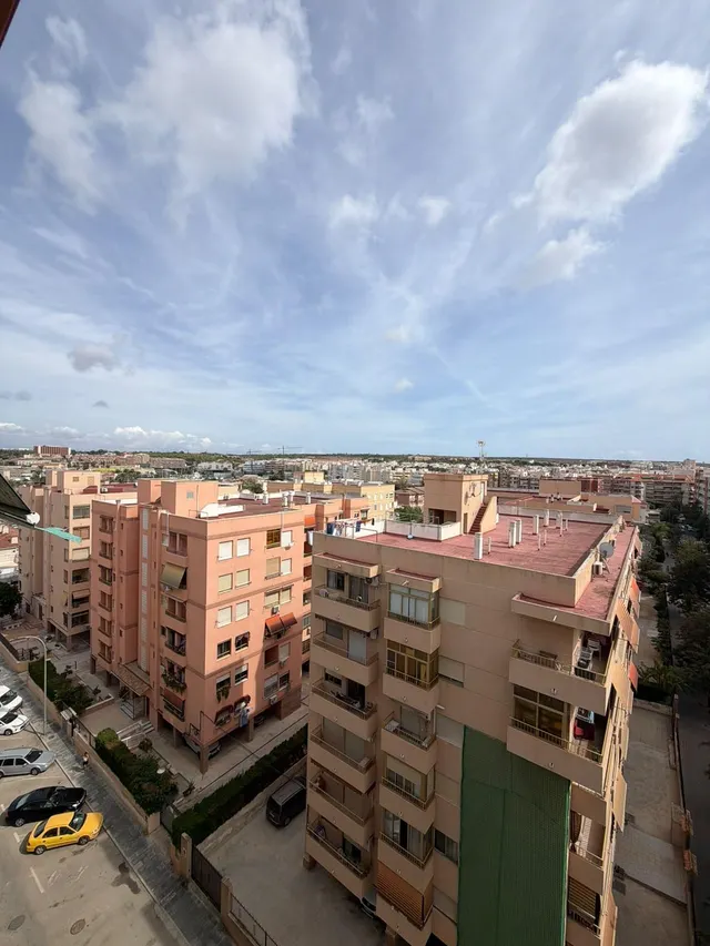 Ático con gran terraza y vistas al mar junto al puerto — 19